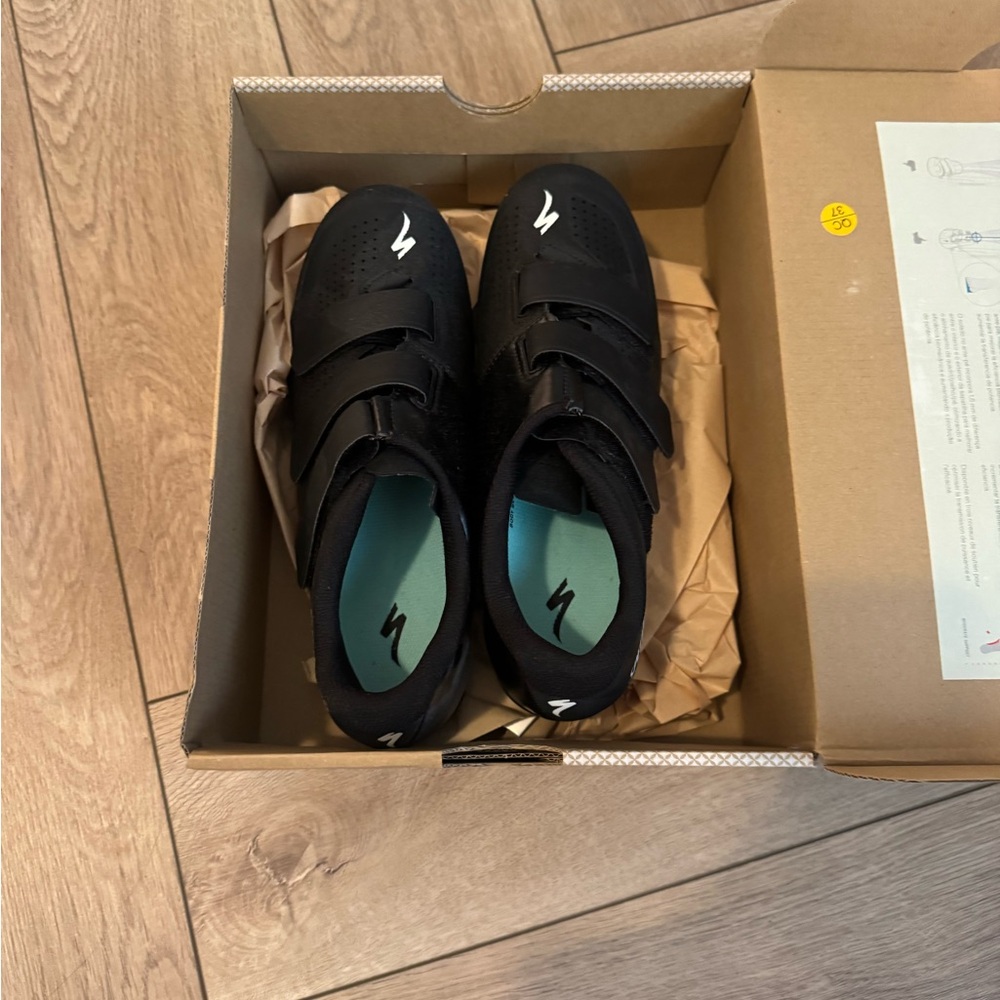 Body Geometry Specialized women's Black Cycling Shoes